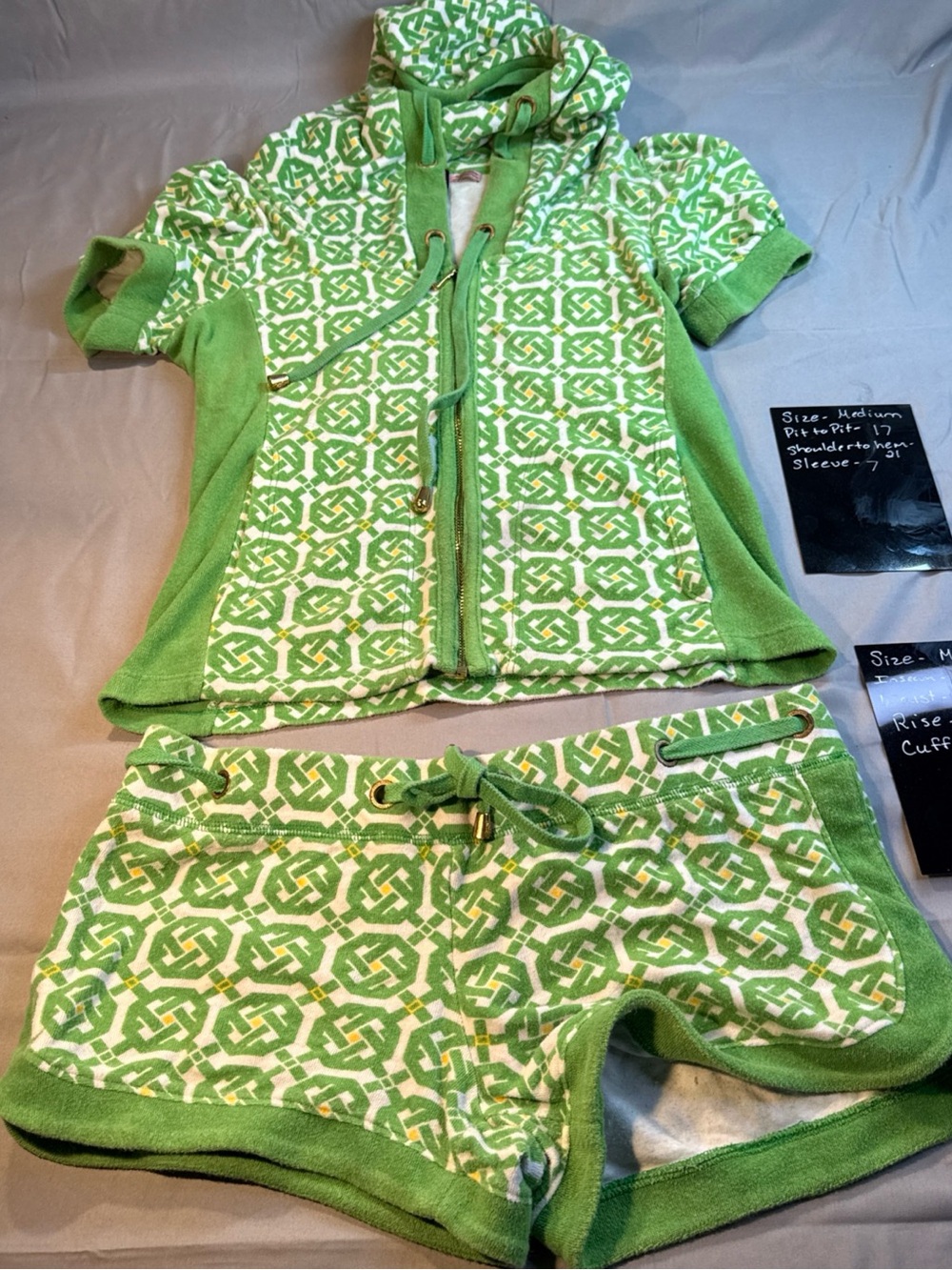 Juicy Couture Green & White Geo Short Sleeve Hoodie Set